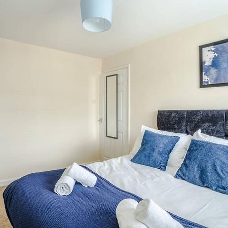 Off Road Parking, Smart Tv In Each Room! Swansea Exterior photo