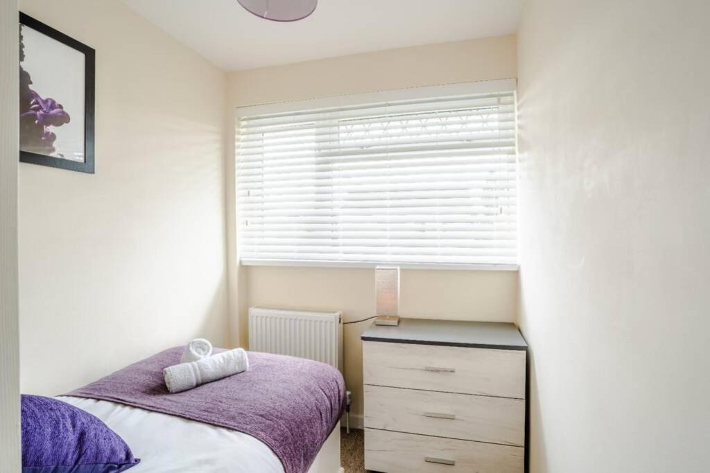 Off Road Parking, Smart Tv In Each Room! Swansea Exterior photo